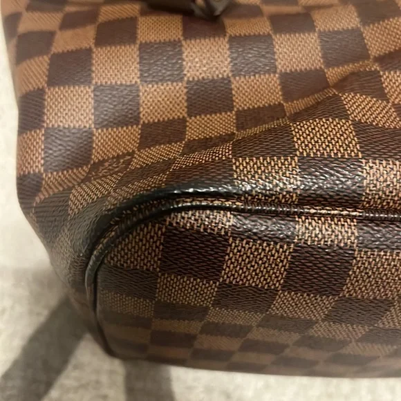 Louis Vuitton Neverfull MM - Picture 6 of 14